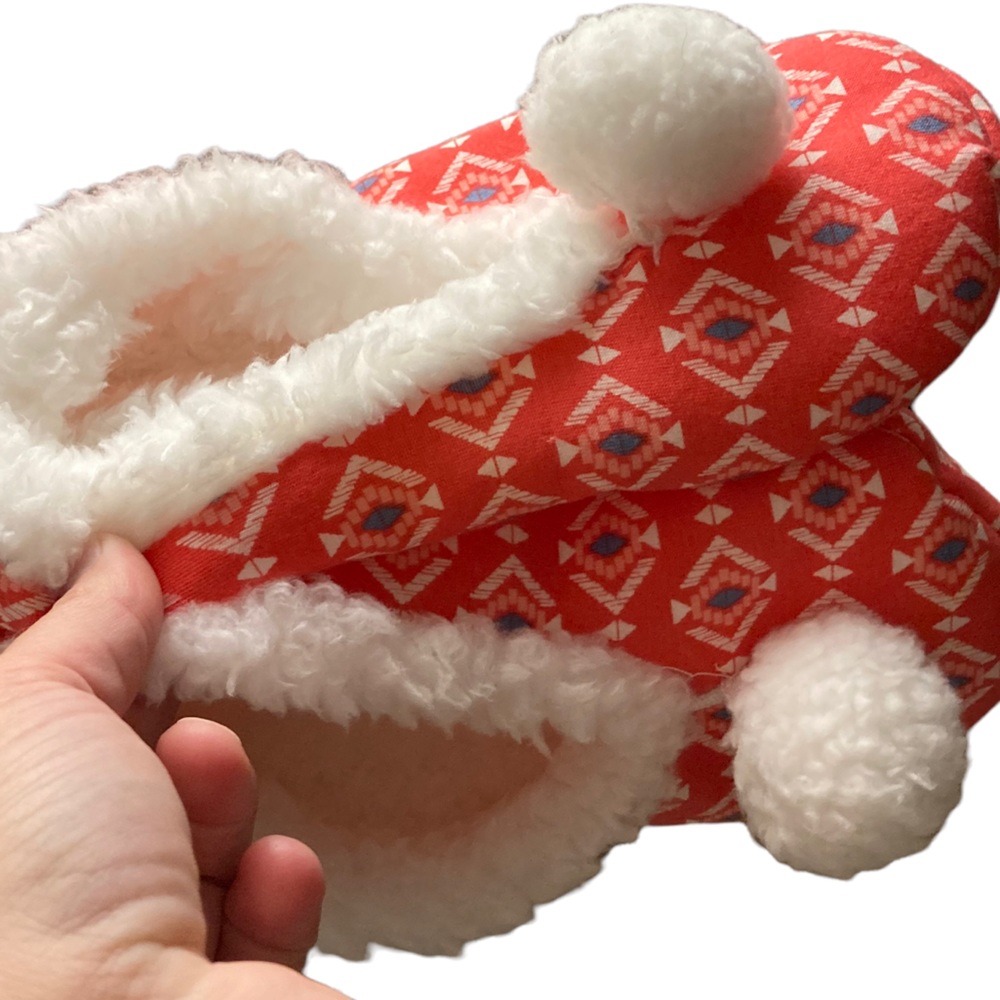 Cuddl Duds Pajama Set With Matching Slippers - image 6